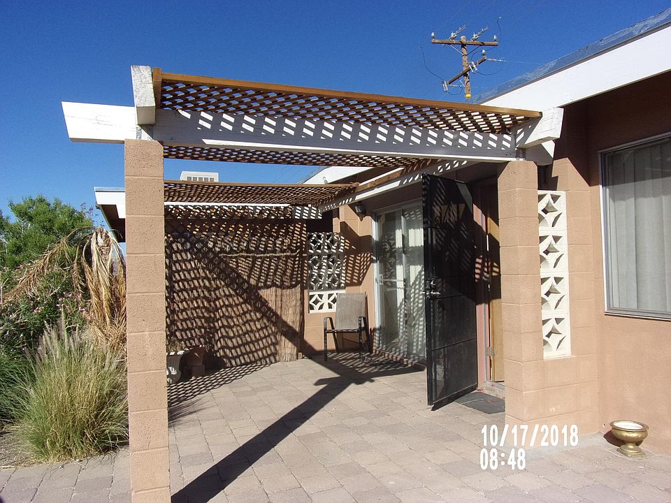 Covered front patio