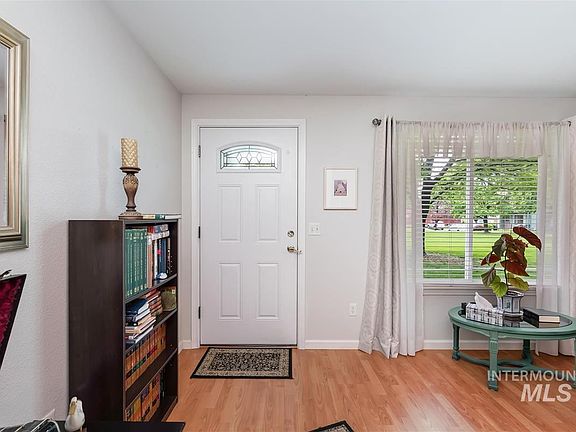 3rd image of 3087 S Norfolk Ln