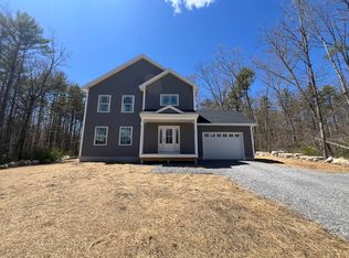 99 Rolling Brook Rd, Raymond, ME 04071
