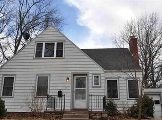 2311 SW Hazelton Ct, Topeka, KS 66606