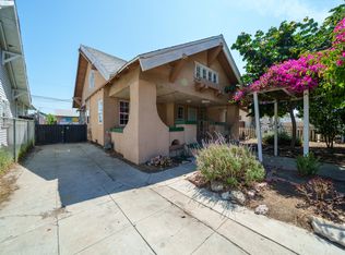 1046 W 48th St, Los Angeles, CA 90037