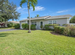 9540 Richmond Cir, Boca Raton, FL 33434
