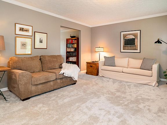 4th image of 6968 Havington Ct