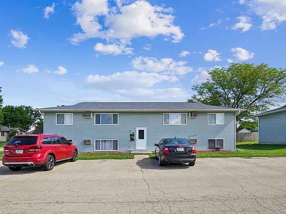 3rd image of 503 & 507 Rosemere Ln