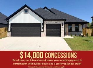 2104 Silk St, Pea Ridge, AR 72751