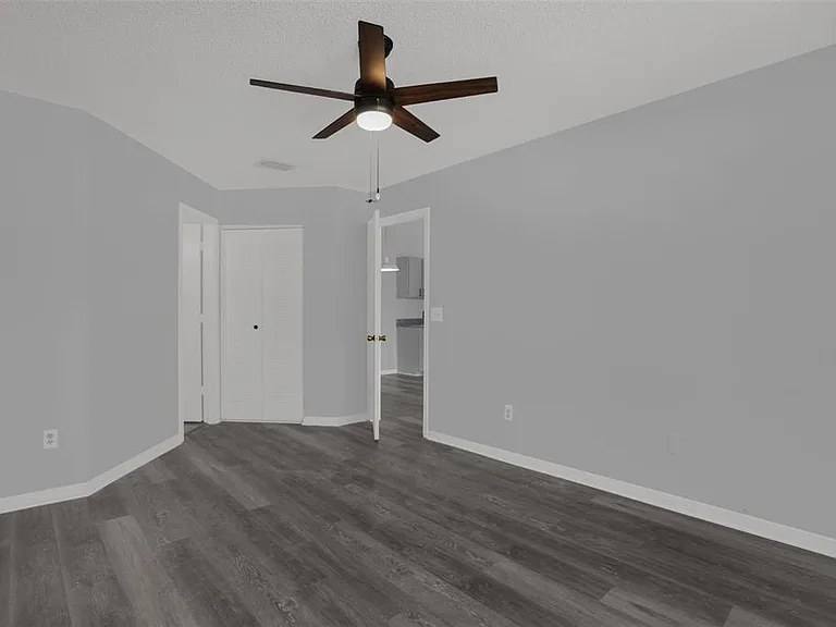 2508 Grassy Point Dr #202 — Photo 17