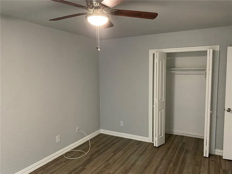 5601 Squires Dr — Photo 16
