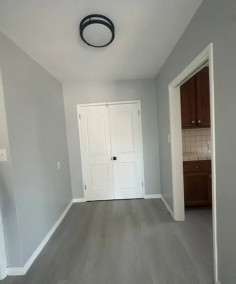 8811 S Budlong Ave — Photo 14