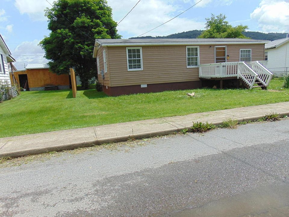 1st image of 213 Fifth St
