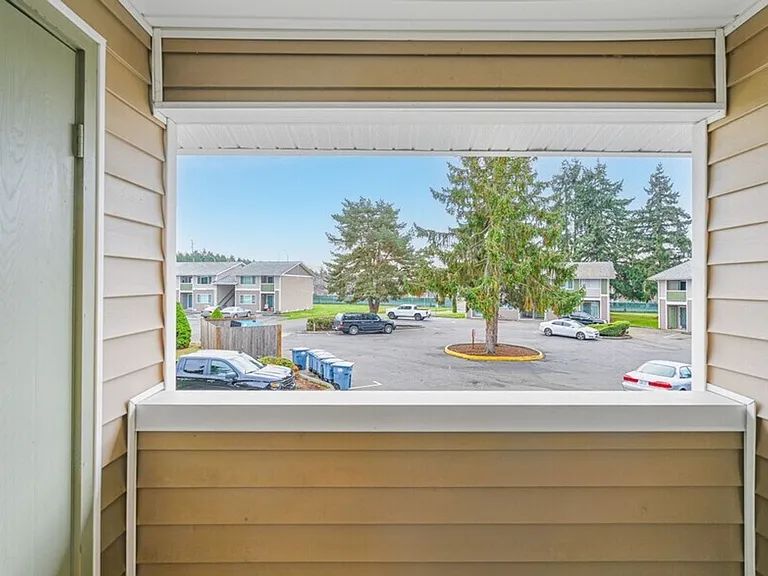 Forest Park Apartments — Photo 11