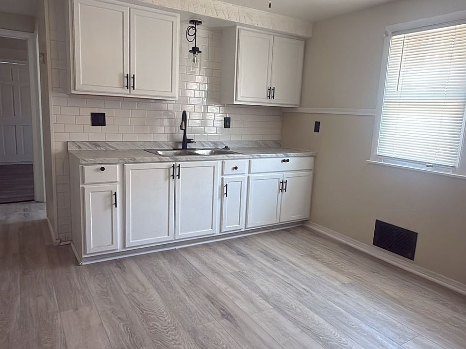 1st image of 6518-6520 W Hampton Ave #2