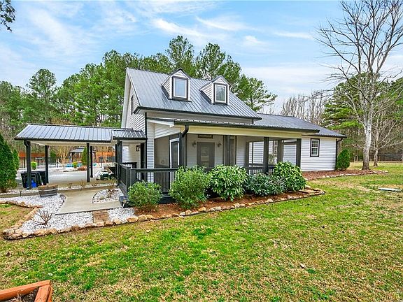 2nd image of 1790 Michael Rd