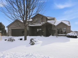 408 Ridge Ct, Ossian, IN 46777