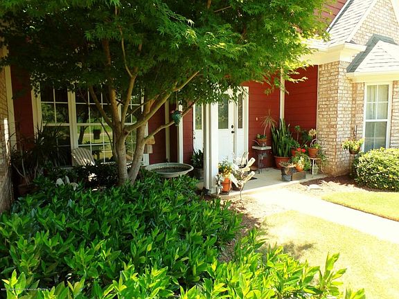 4th image of 310 American River Dr