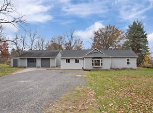 3080 Pleasant St, Barberton, OH 44203