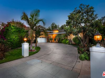 5865 Hillview Park Ave, Valley Glen, CA, 91401