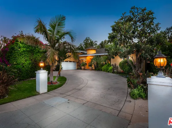 5865 Hillview Park Ave, Valley Glen, CA 91401