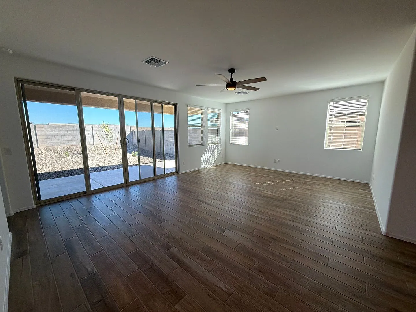 3 bed, 2.0 bath, $2,450 — Photo 2