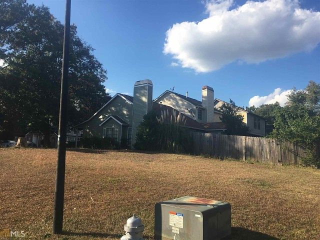 2nd image of 932 Park Gate Pl