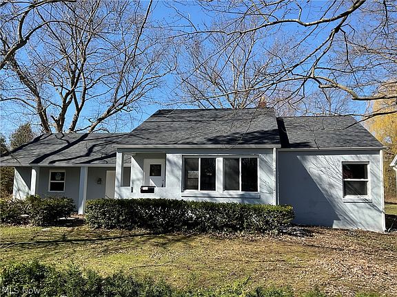 2nd image of 1350 Sebring Ave