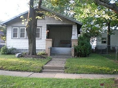 1st image of 803 School Ave