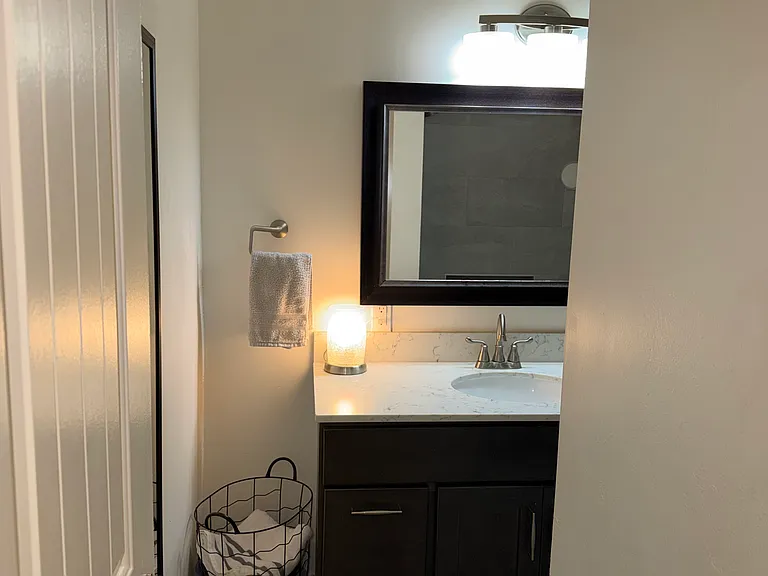 1015 Lafontaine Ave #A — Photo 20