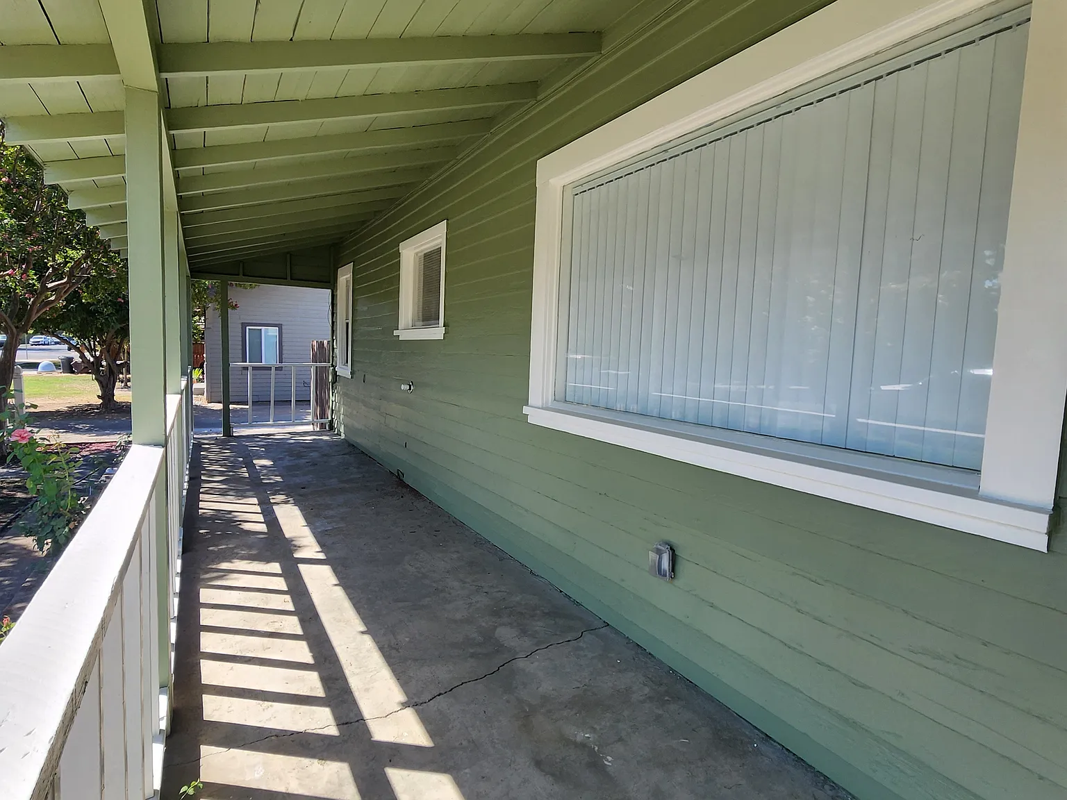 3 bed, 1200 sqft, $1,875 — Photo 4