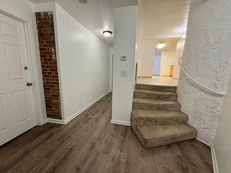 2 Hollowbrook Pl #1 — Photo 6
