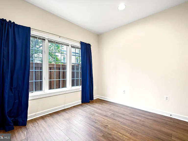 4519 Fair Valley Dr — Photo 25