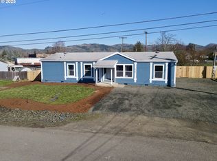 4207 Hanna St, Roseburg, OR 97471