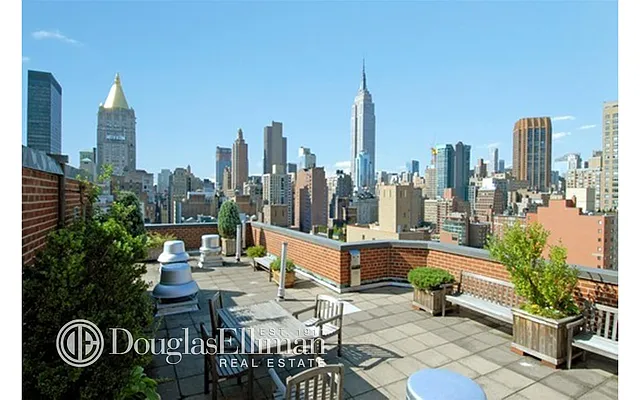 Sold by Douglas Elliman | media 20