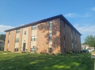 103 E Indiana Ave, Pontiac, IL 61764