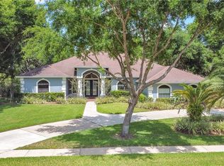 1516 Camphor Cove Dr, Lutz, FL 33549