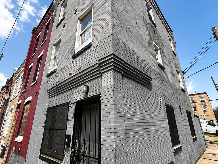 2601 N Sartain St — Photo 17