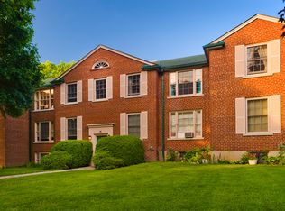 37 Leacrest Rd #57-93-2, Toronto, ON M4G1E5