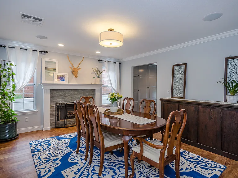 418 Peachtree Ln — Photo 9