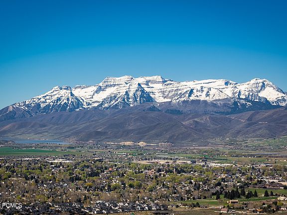 3rd image of 1647 N A1 Peak Cir #562