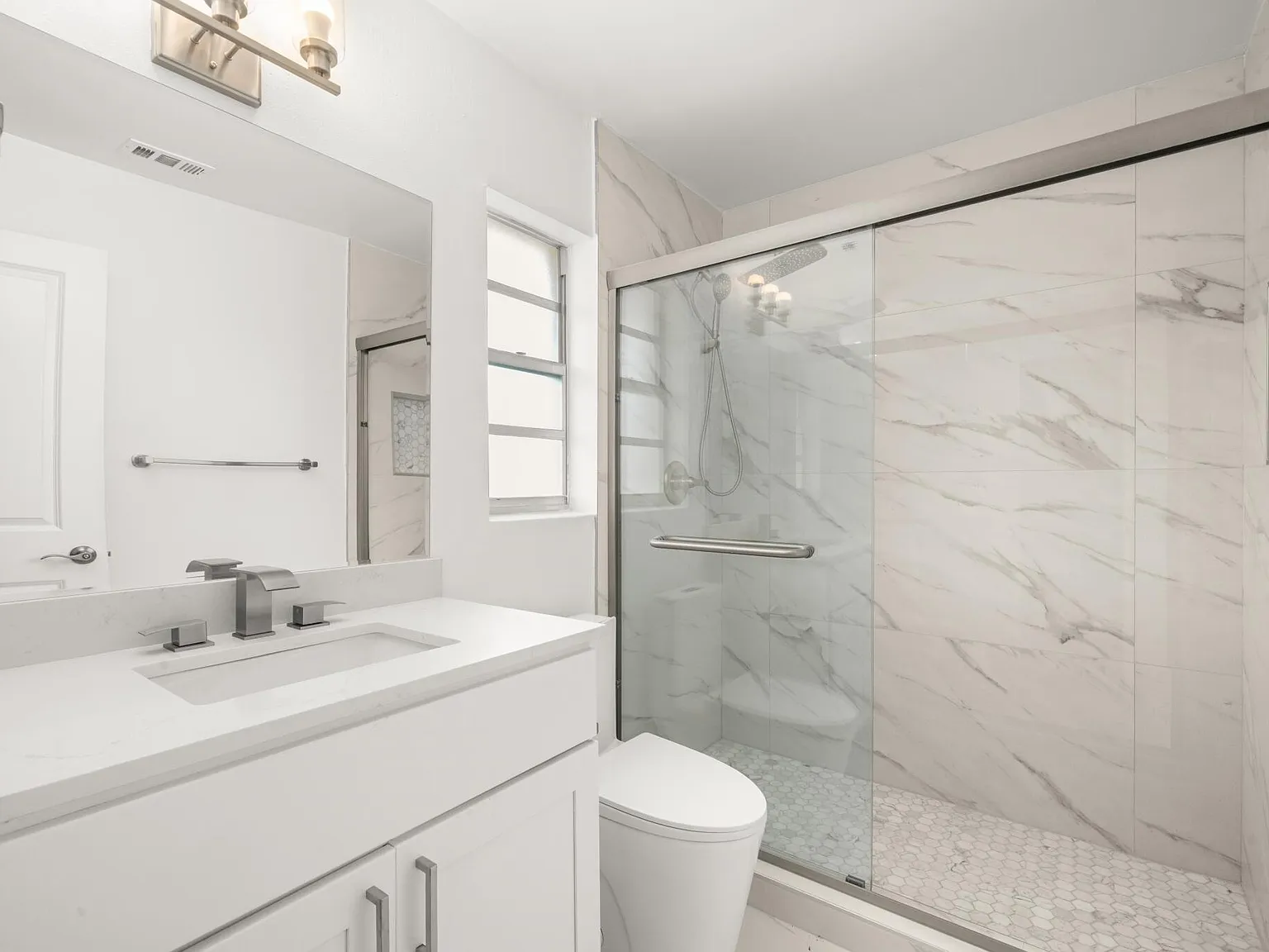 2 bed, 2.0 bath, 1602 sqft, $2,000 — Photo 4