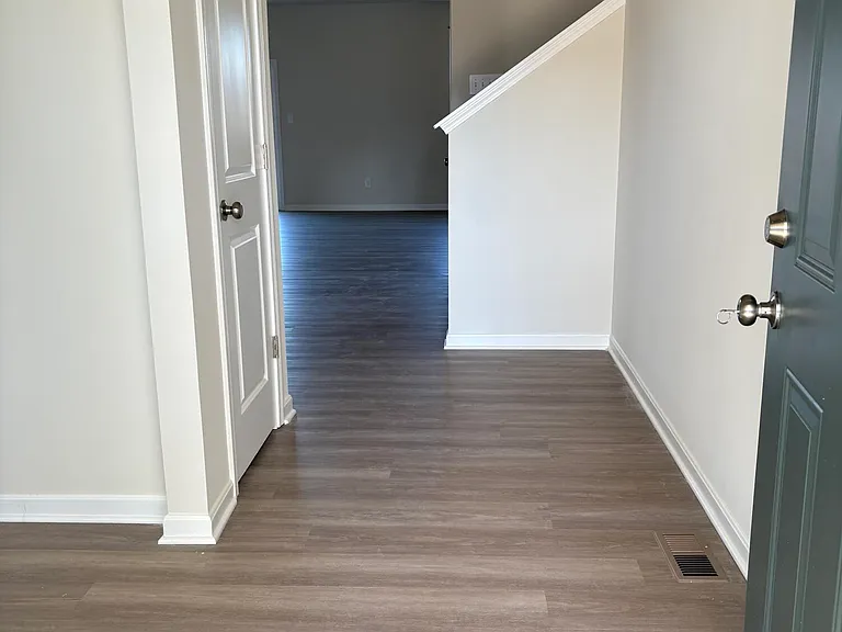 3011 Aiken Back Ln — Photo 4