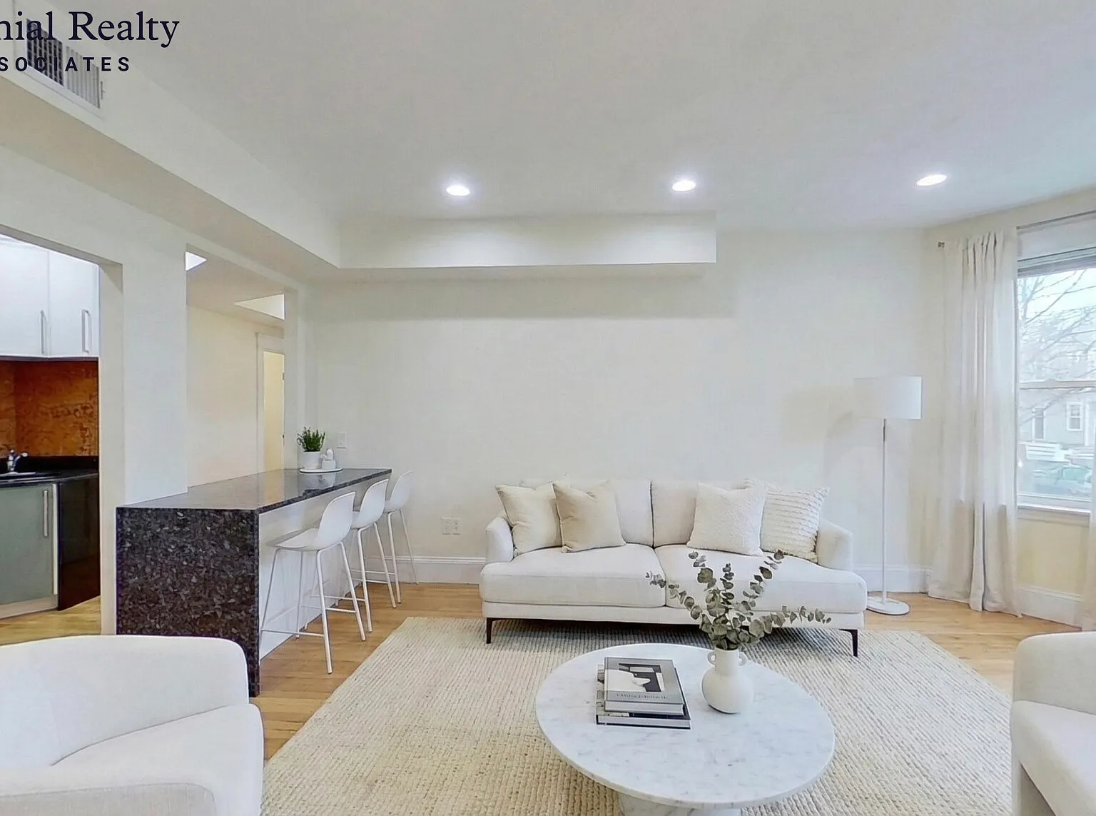 4 bed, 3.0 bath, $6,700 — Photo 2