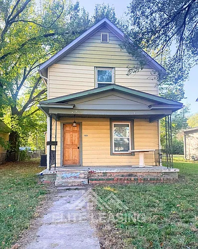 1029 SW Woodward Ave Photo 1
