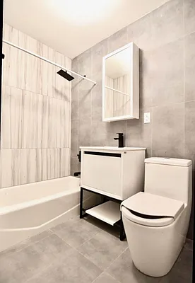 Rented by G2 Realty Group LLC | media 4