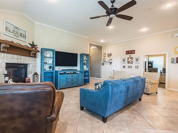 4th image of 19515 Chaparral Berry Dr