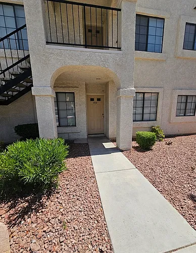 4805 Nara Vista Way Photo 1