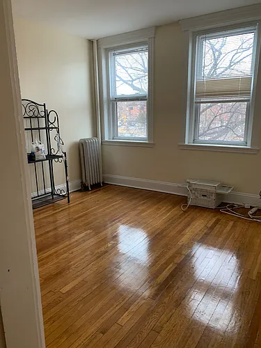 352 Riverway #4C Photo 1
