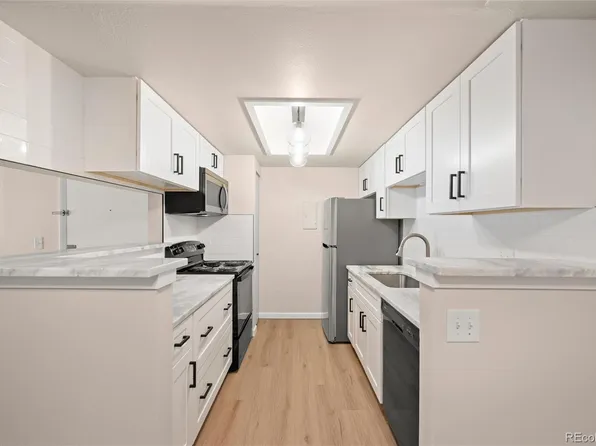 1792 S Pitkin Circle #A, Aurora, CO 80017