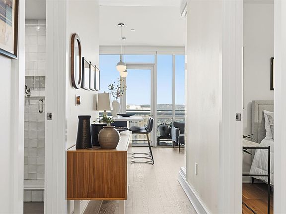 3rd image of 222 West Ave Unit 1808