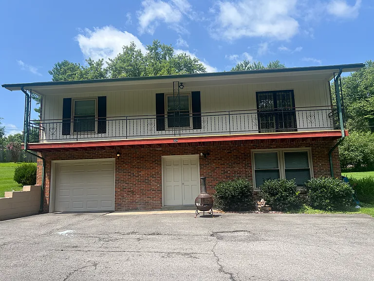 324 Old Dunbar Cave Rd — Photo 22