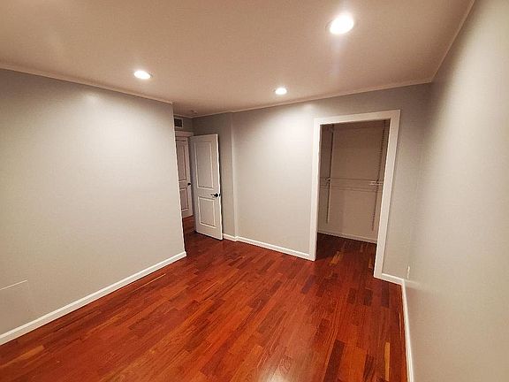 5th image of 8004 Pine St