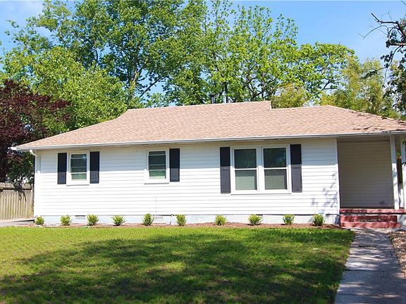 4th image of 1744 N Lakeland Dr